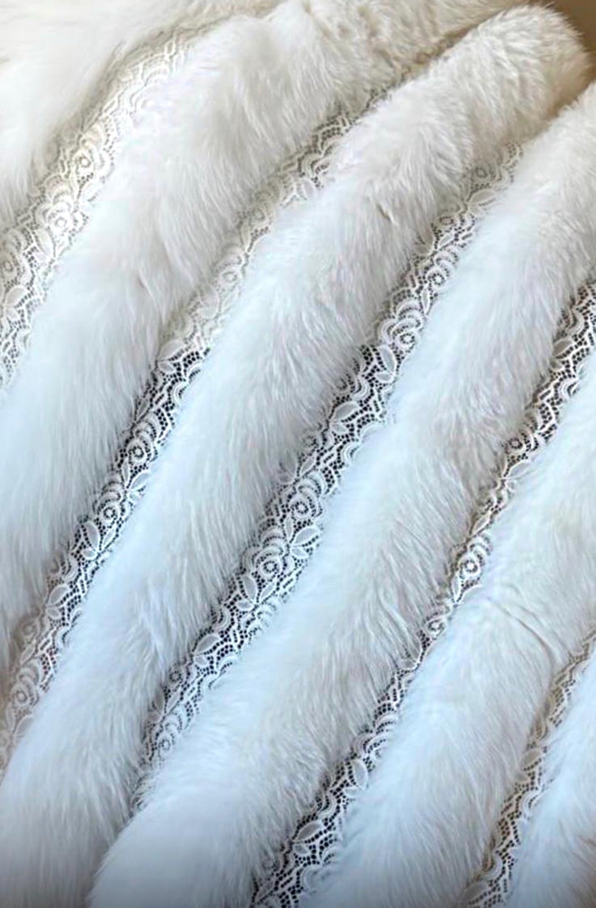 WHITE Lace Capelet With Fox Trim